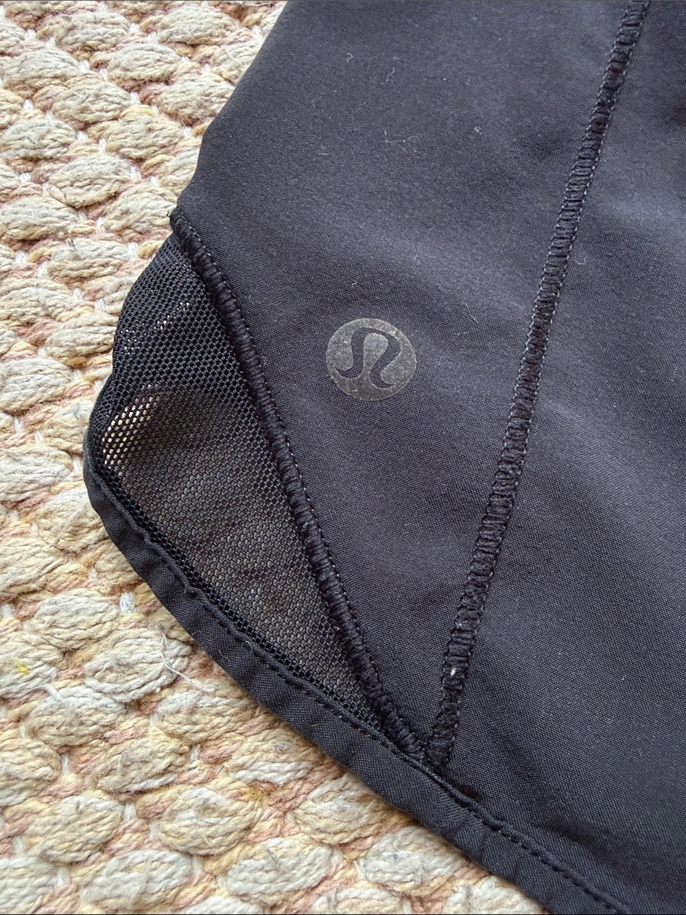 lululemon Hotty Hot Shorts - Black - Picture 3 of 3